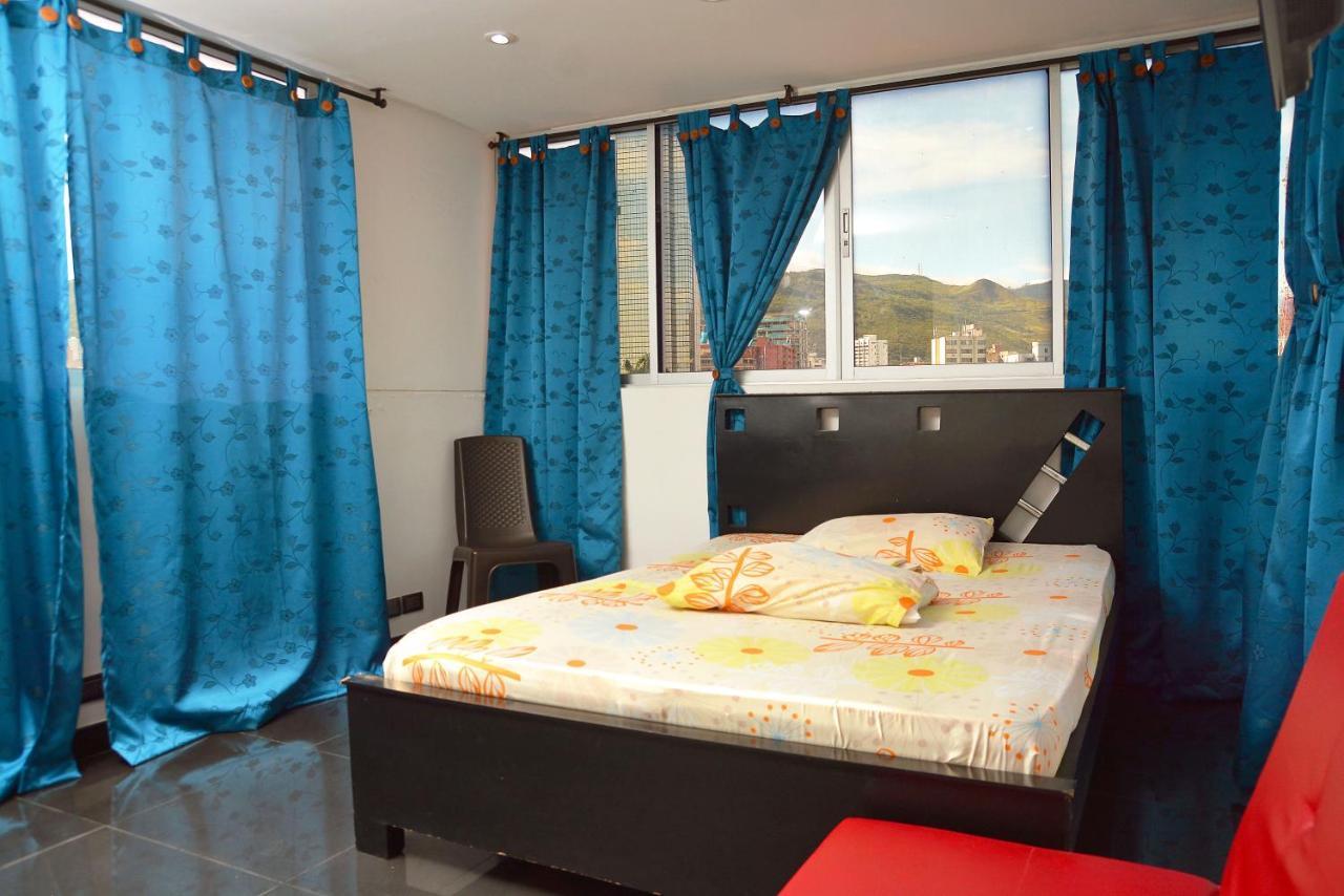 Apartahotel Juane'S カリ エクステリア 写真