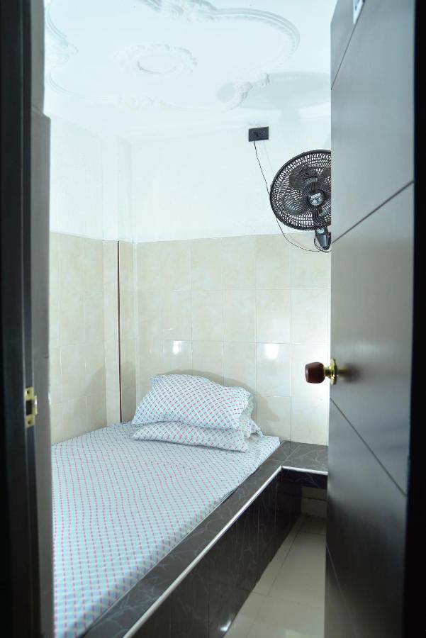 Apartahotel Juane'S カリ エクステリア 写真